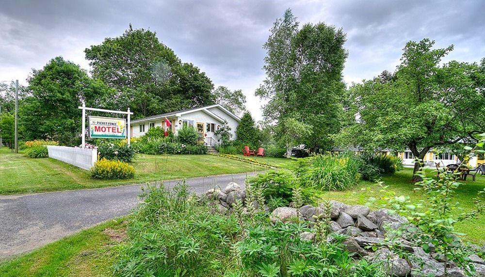 Picket Fence Motel St. Andrews By The Sea 외부 사진