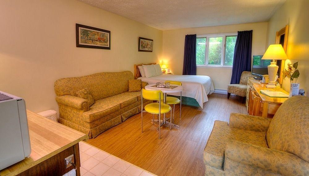 Picket Fence Motel St. Andrews By The Sea 외부 사진
